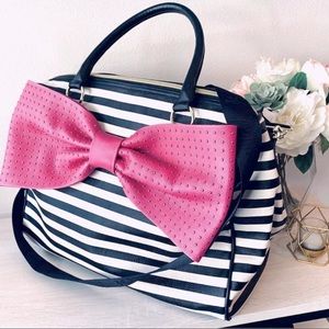 Betsy Johnson Big Bow Overnight Bag